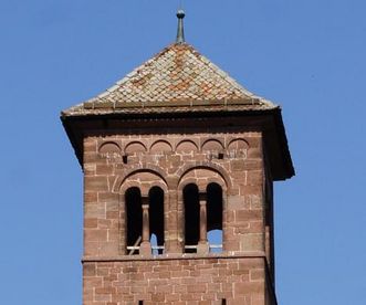 Oberstes Stockwerk und Dach vom Eulenturm im Kloster Hirsau